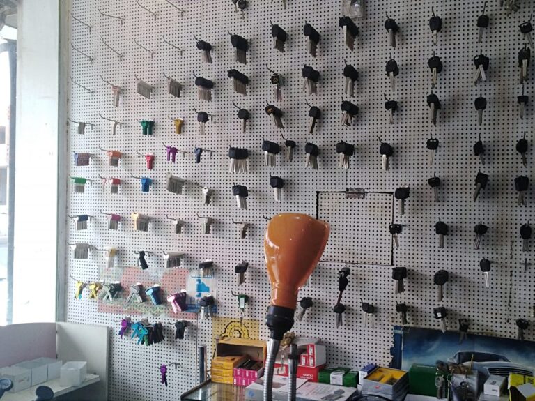 صب مفاتيح أسواق القرين