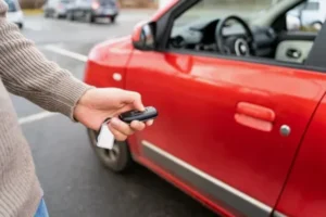 فتح سيارات أثناء الطوارئ